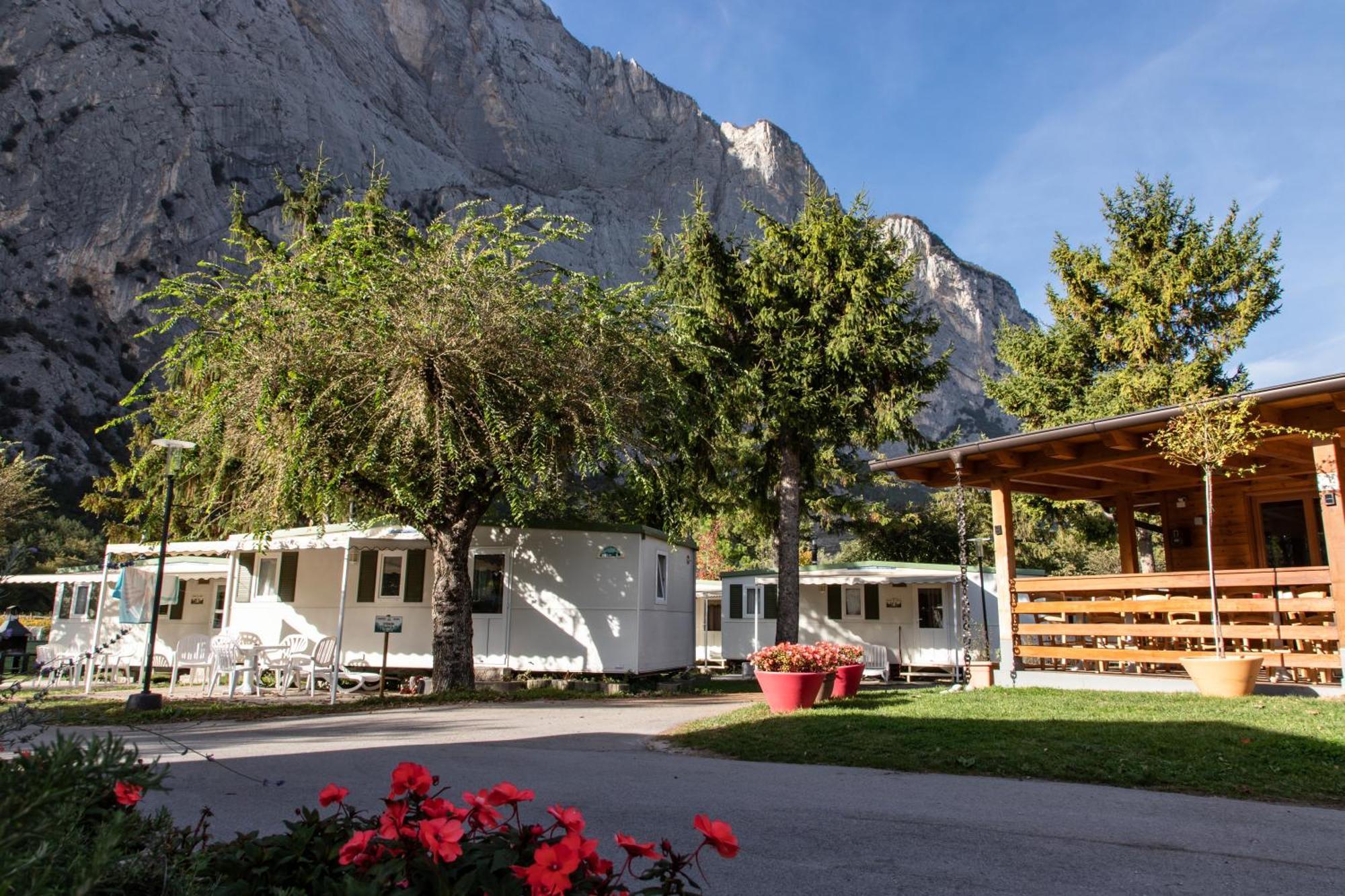 Camping Daino Hotel Pietramurata Eksteriør billede
