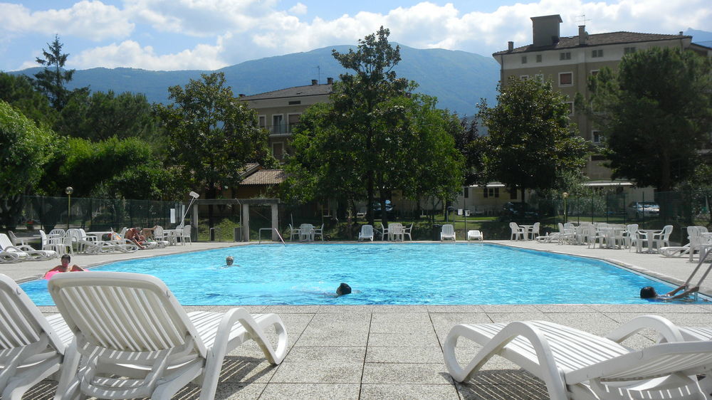 Camping Daino Hotel Pietramurata Eksteriør billede